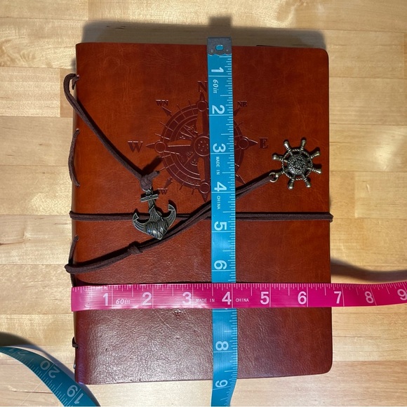 No Brand Travel Notebook/binder with blank black pages 3 rings - Picture 8 of 8